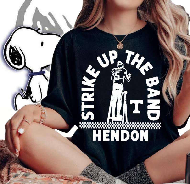 Christinatippen Strike Up The Band Hendon Shirt t-shirt woman shirt