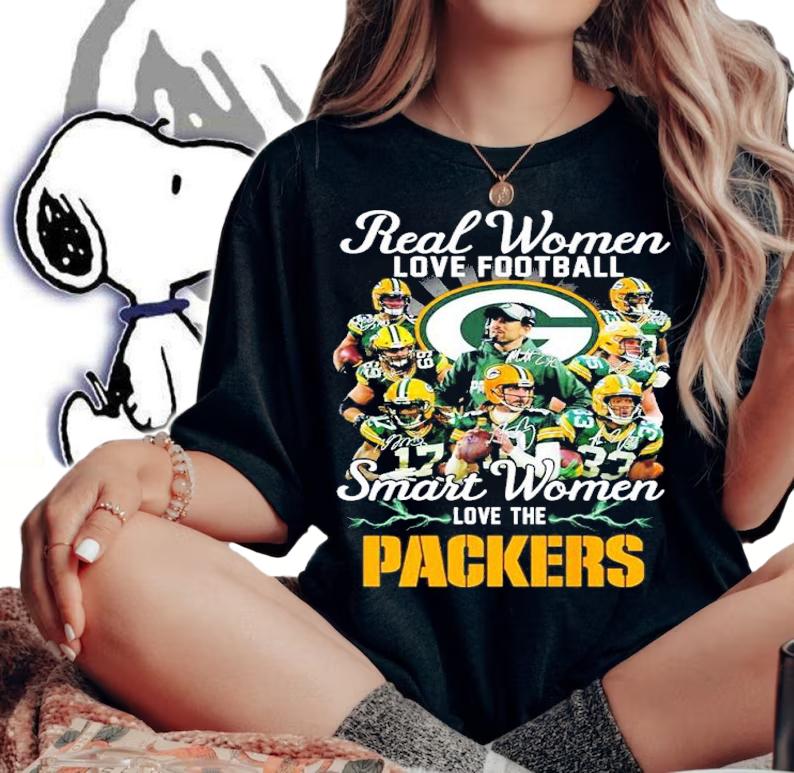 Real women love football smart women love the Packers shirt t-shirt woman shirt