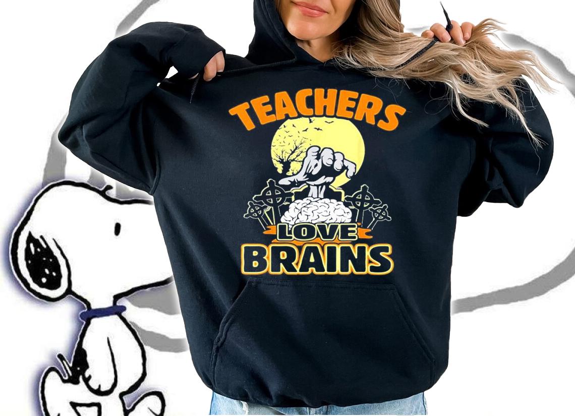 Teacher Halloween Teachers Love Brains shirt t-shirt