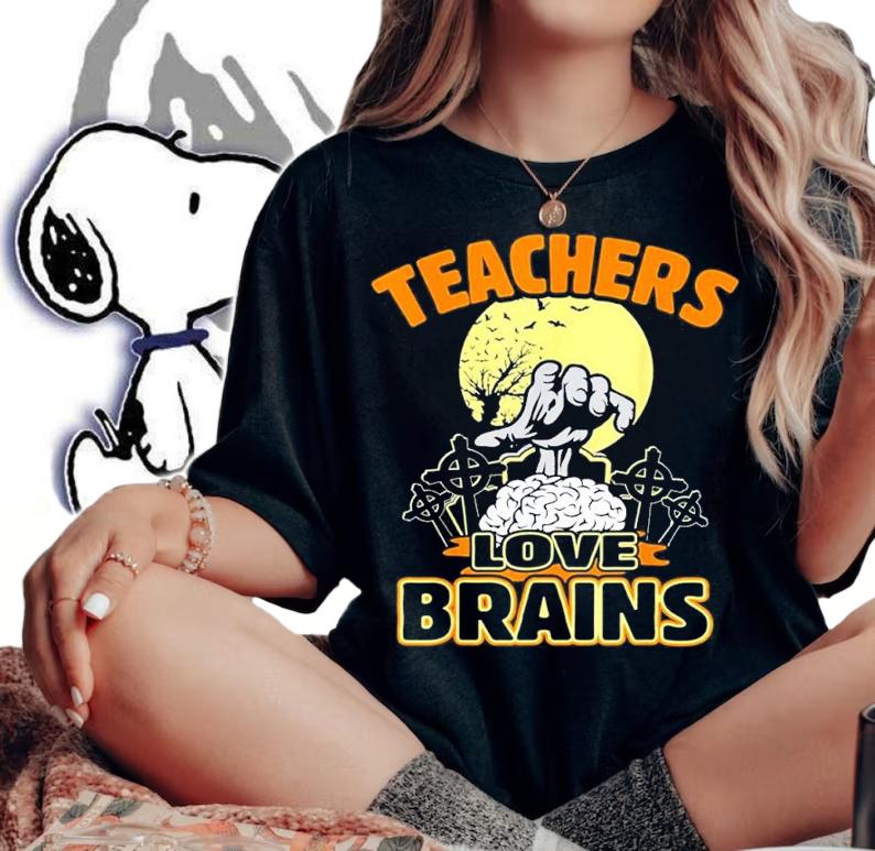 Teacher Halloween Teachers Love Brains shirt t-shirt