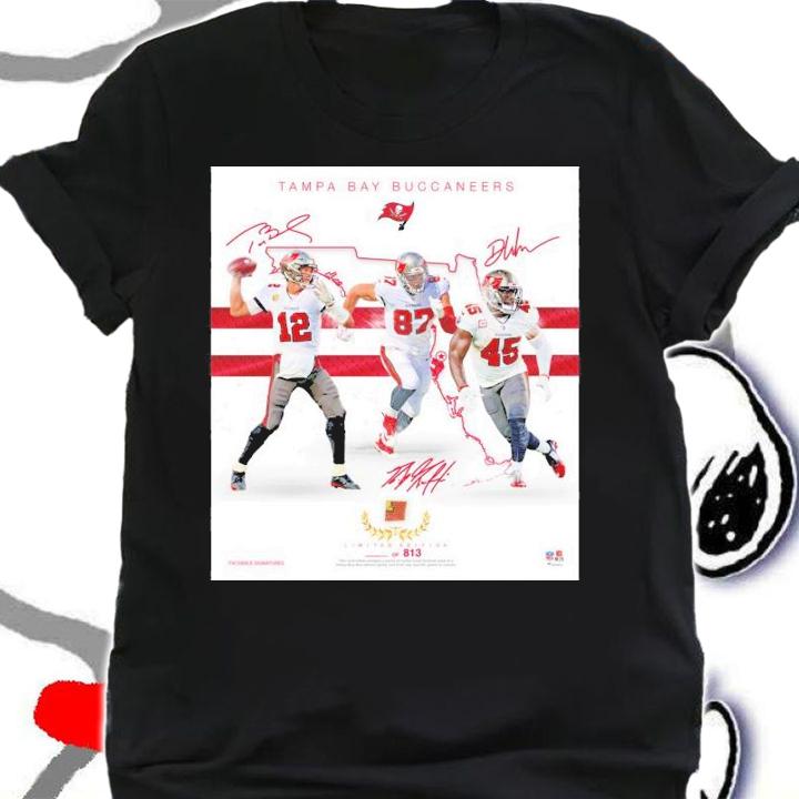 Tom Brady Rob Gronkowski & Devin White Tampa Bay Buccaneers Signatures T-Shirt t-shirt