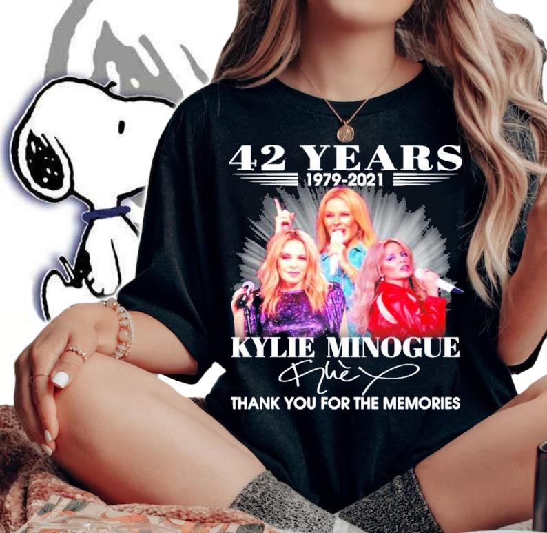 42 years 1979-2021 Kylie Minogue signature shirt t-shirt woman shirt