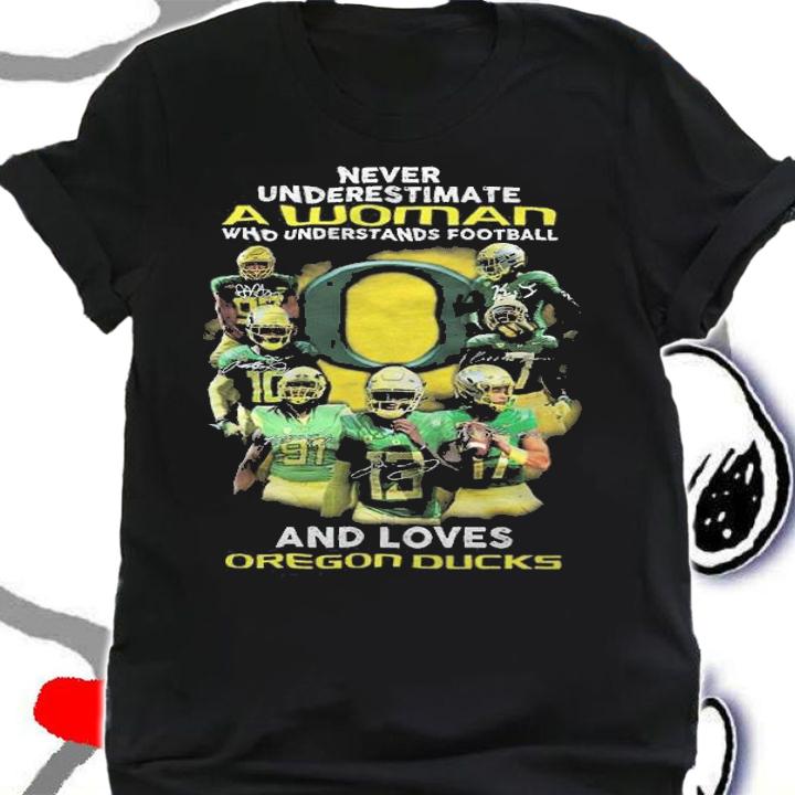 Never Underestimate A Woman Who Understands Baseball And Love Oregon Ducks Shirt t-shirt shirt