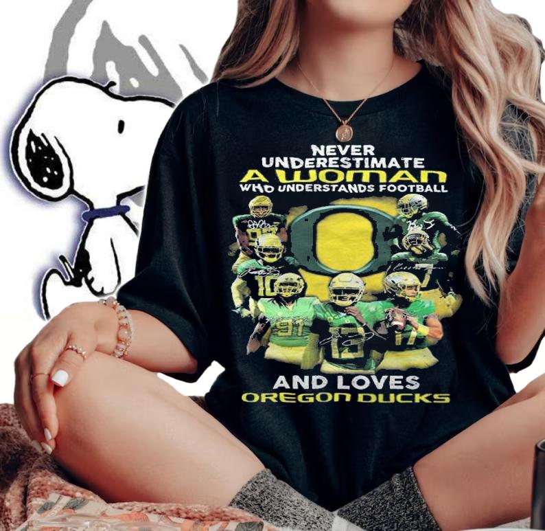 Never Underestimate A Woman Who Understands Baseball And Love Oregon Ducks Shirt t-shirt woman shirt