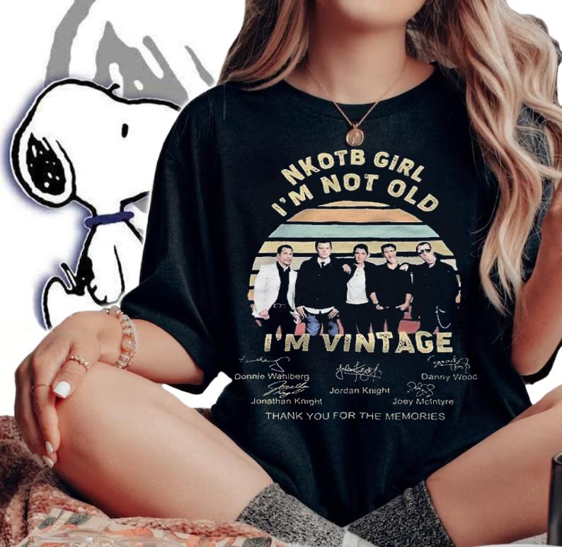 NKOTB Girl I'm not old I'm vintage signatures thank you for the memories shirt t-shirt woman shirt