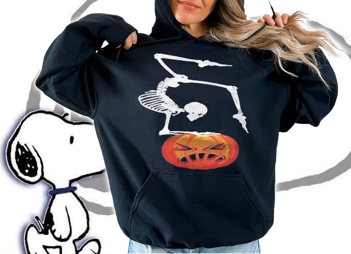 Funny Namaste Skeleton Yoga Skull Halloween Pumpkin Shirt t-shirt hoodie