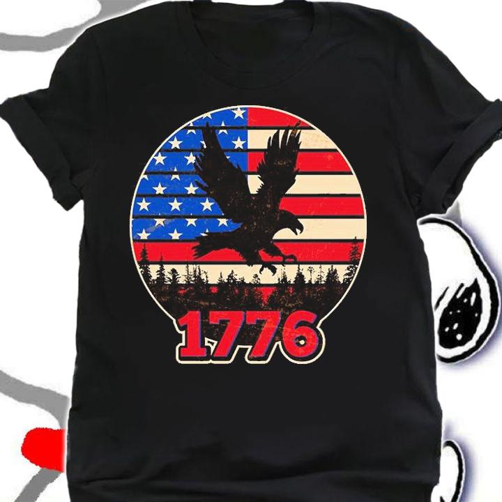 Vintage USA 1776 Emblem US Flag Eagle T-Shirt shirt