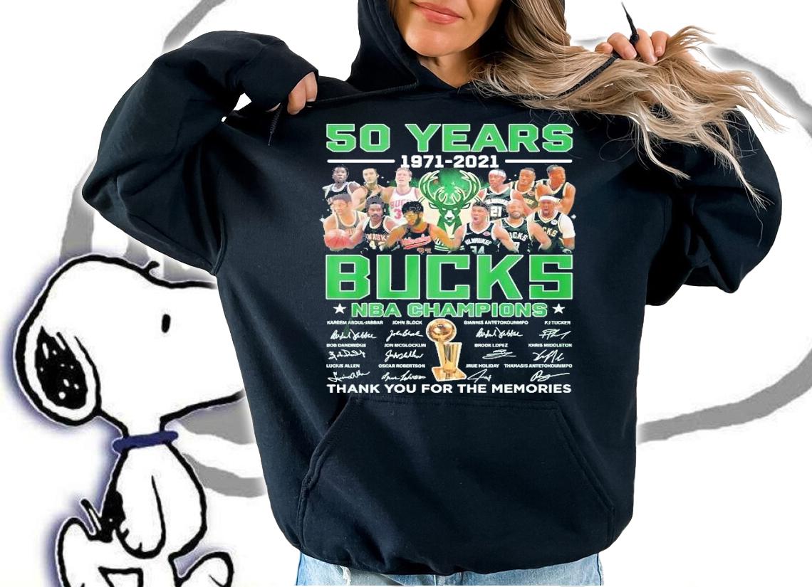 50 years 1971 2021 Bucks NBA Champions thank you for the memories T-shirt hoodie