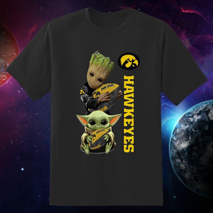 Official Baby Yoda & Baby Groot Hug Iowa Hawkeyes Football T-Shirt